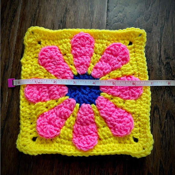 Crochet retro daisy square. - Picture 2 of 3